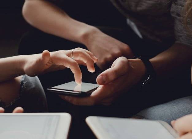 Dad hack! How to clean grubby finger marks off your tech