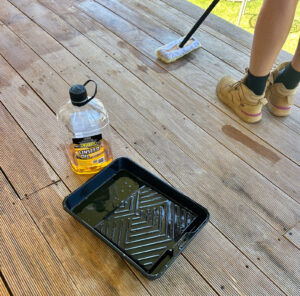Image of DIGGERS Anti-Mould Linseed Oil in paint tray being applied