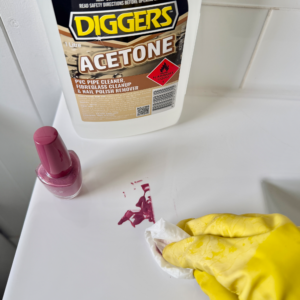Acetone Removing Nail Polish